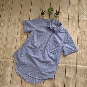 Short sleeve button down blue shirt
